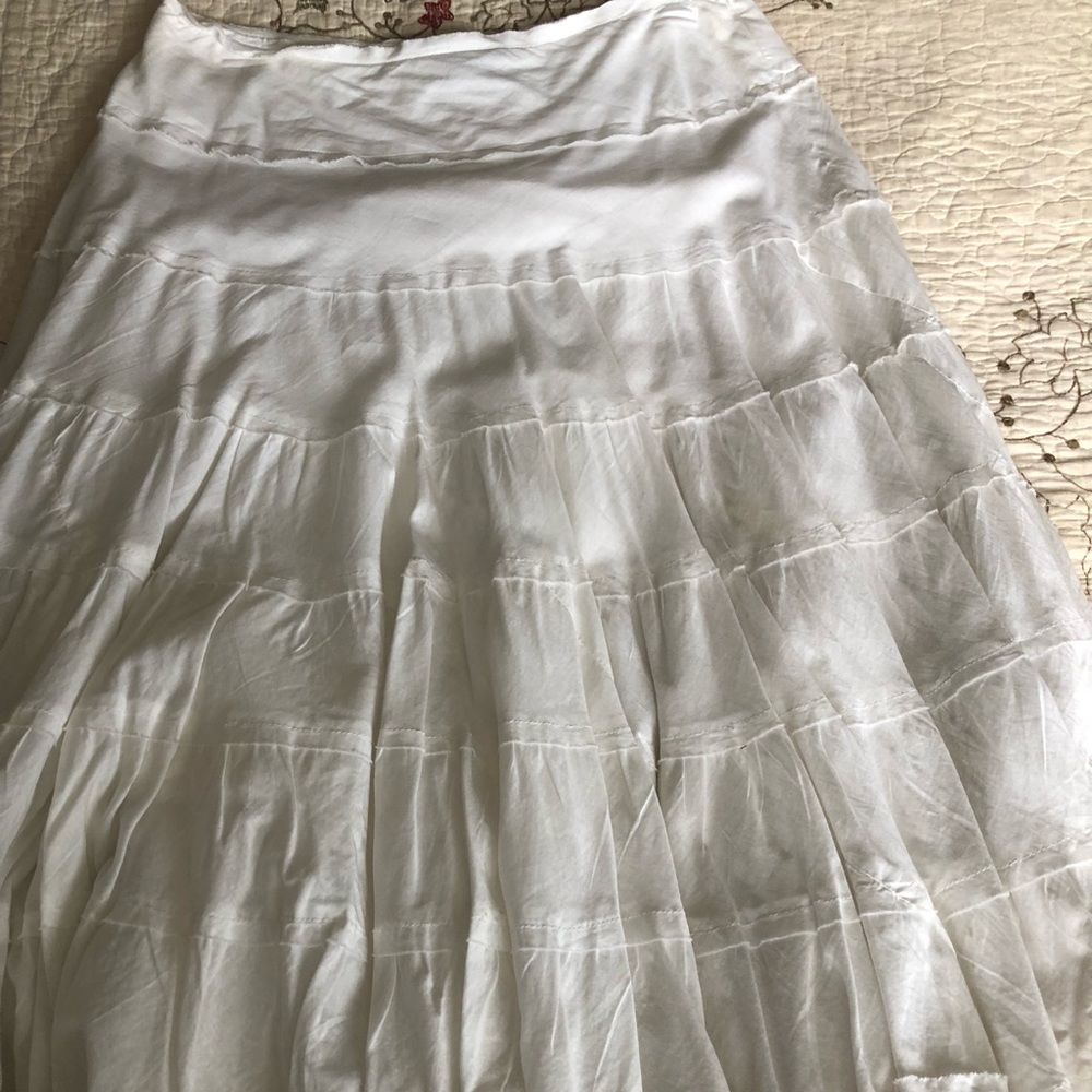 White 100% cotton broom skirt